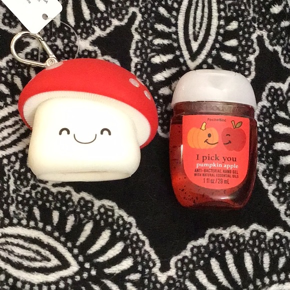 Bath & Body Works Accessories - New bath and body works mushroom pocketbac holder and pumpkin apple pocketbac